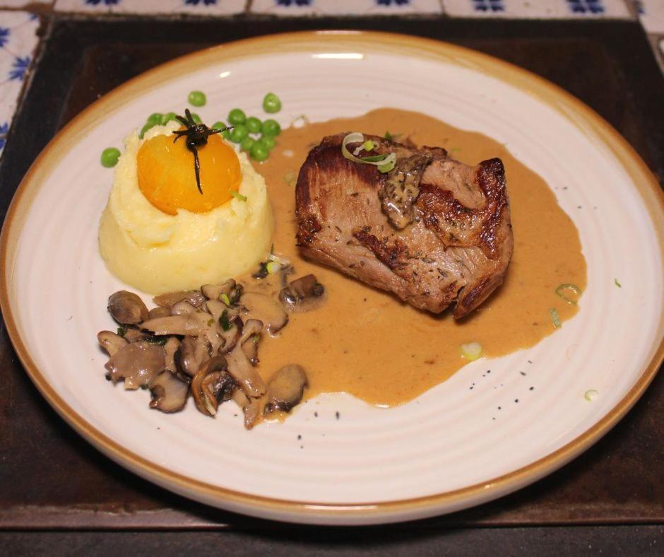 La Maison Tatin ラモット・ブーヴロン エクステリア 写真
